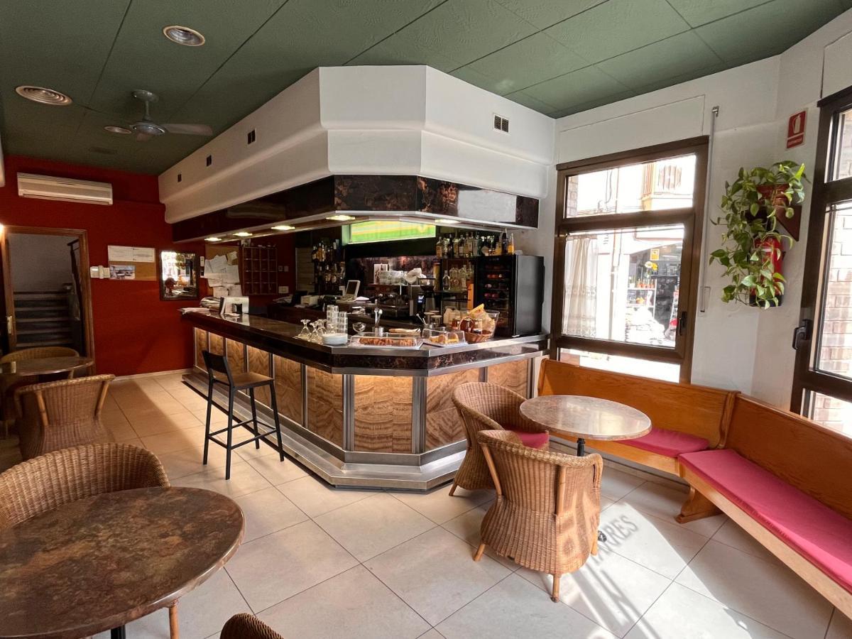Hostal Tarres Anglés Εξωτερικό φωτογραφία