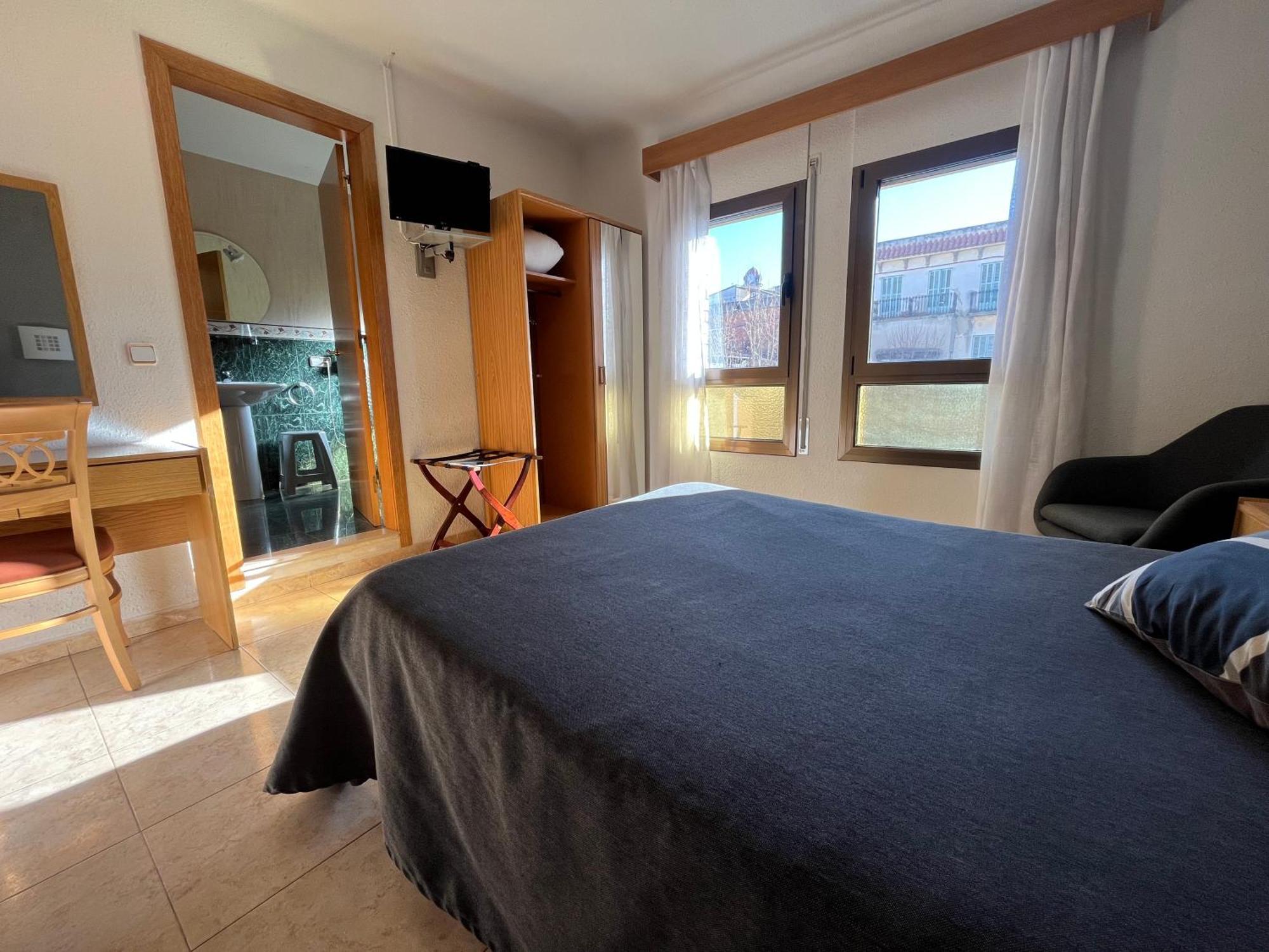 Hostal Tarres Anglés Εξωτερικό φωτογραφία