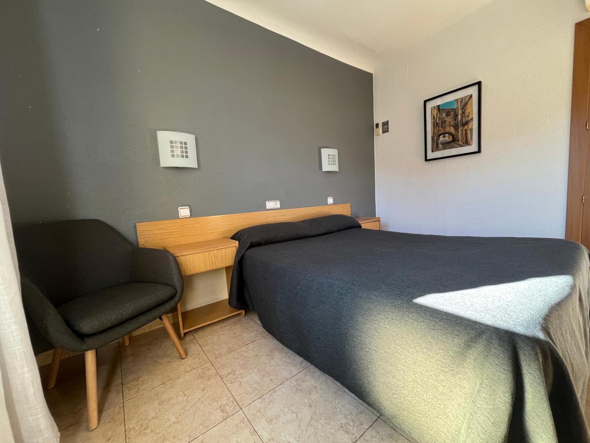 Hostal Tarres Anglés Δωμάτιο φωτογραφία
