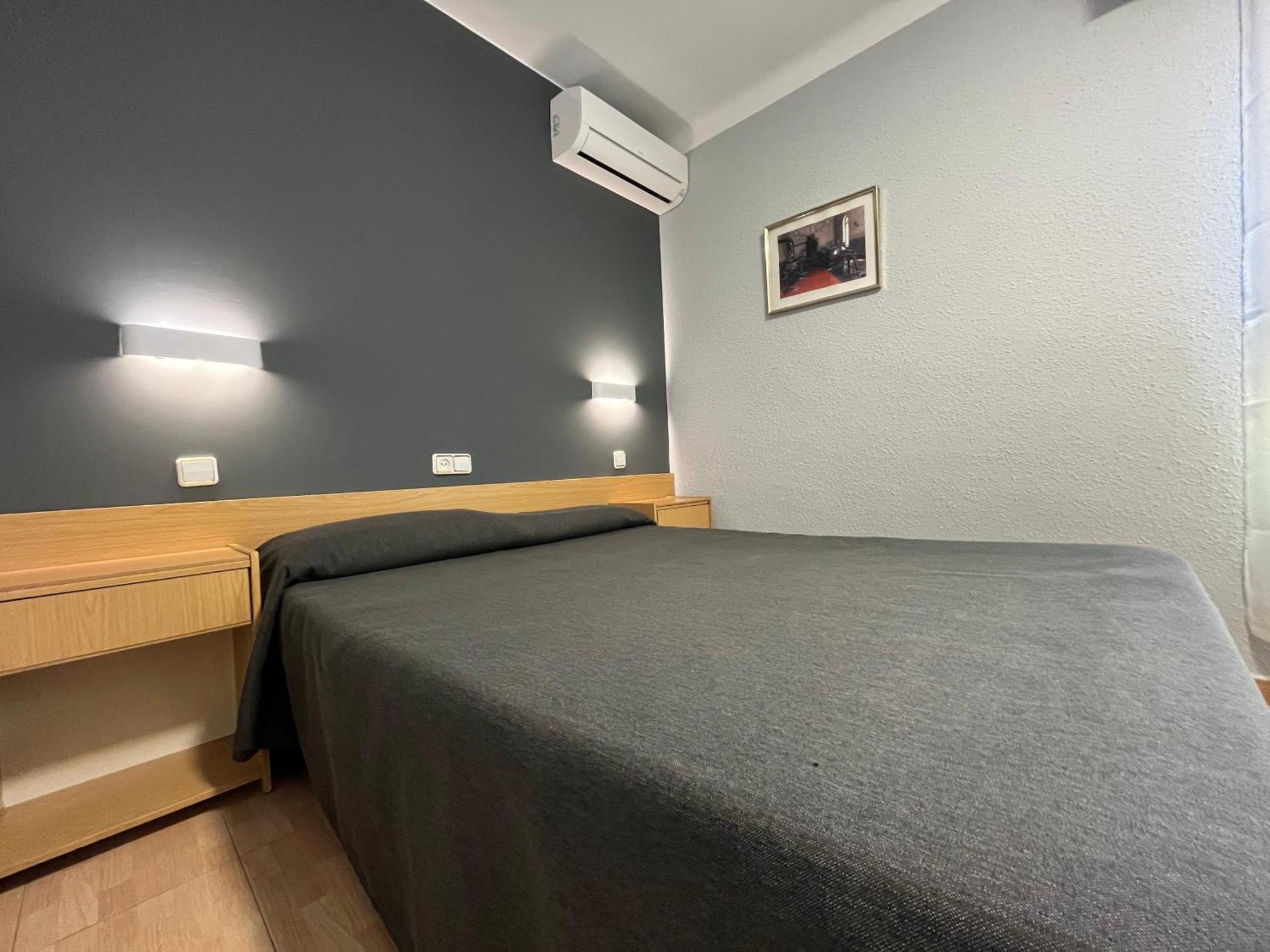 Hostal Tarres Anglés Εξωτερικό φωτογραφία